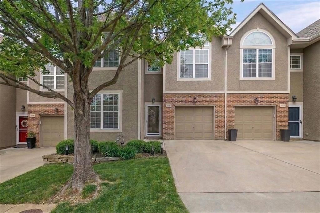 15832 W 61ST Street, Shawnee, KS: listing photo 2