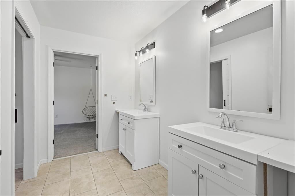 Photo 43 of 59 - 16101 Riggs Road, Overland Park, KS 66085