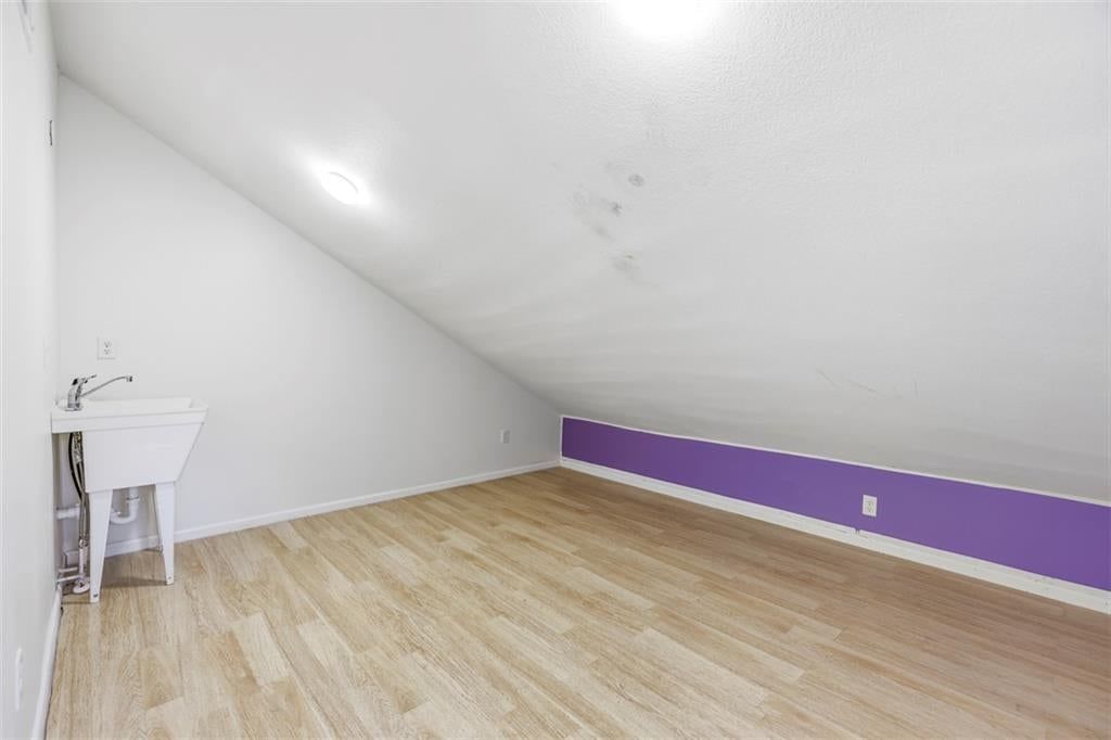 Photo 39 of 59 - 16101 Riggs Road, Overland Park, KS 66085