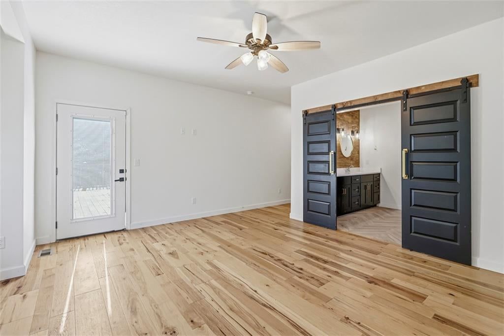 Photo 23 of 59 - 16101 Riggs Road, Overland Park, KS 66085