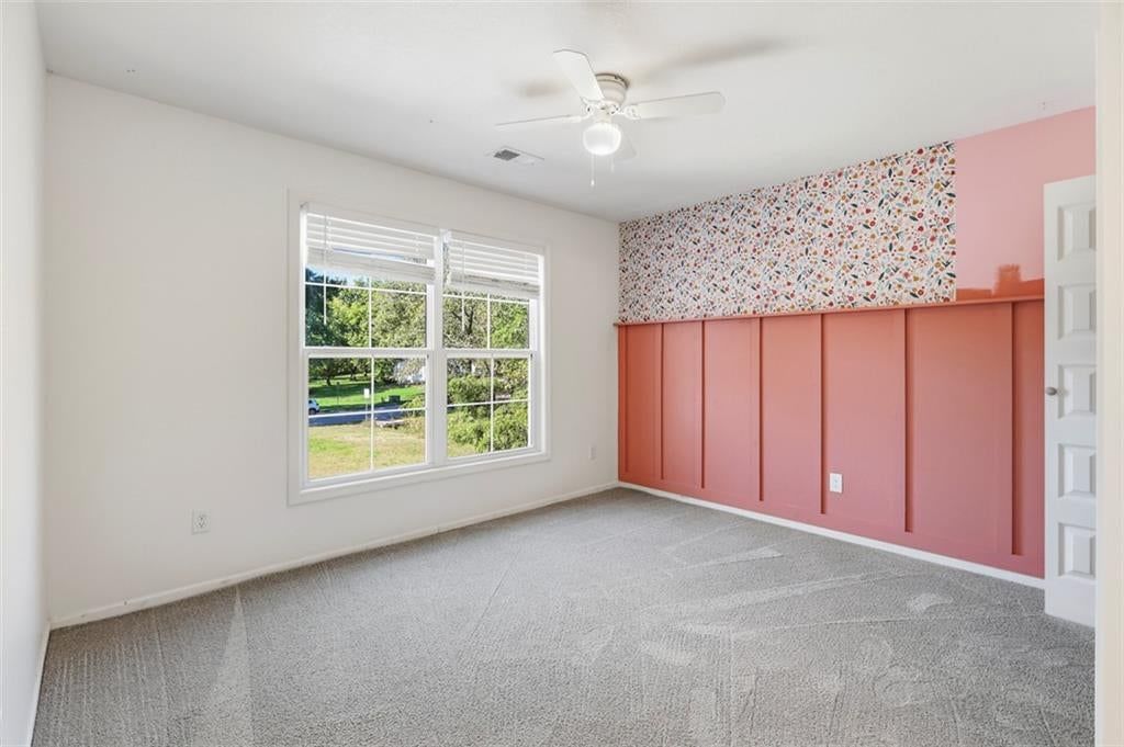 Photo 41 of 59 - 16101 Riggs Road, Overland Park, KS 66085