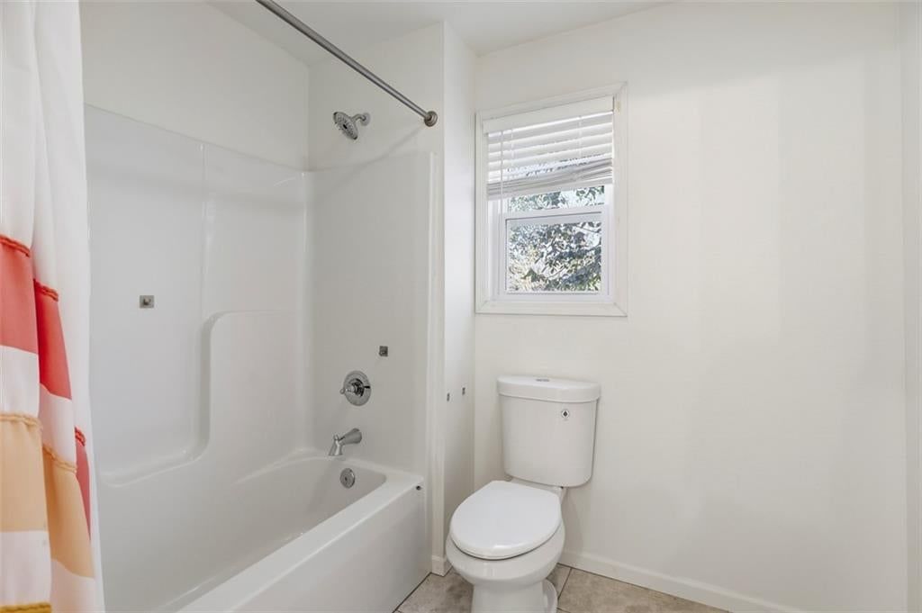 Photo 45 of 59 - 16101 Riggs Road, Overland Park, KS 66085
