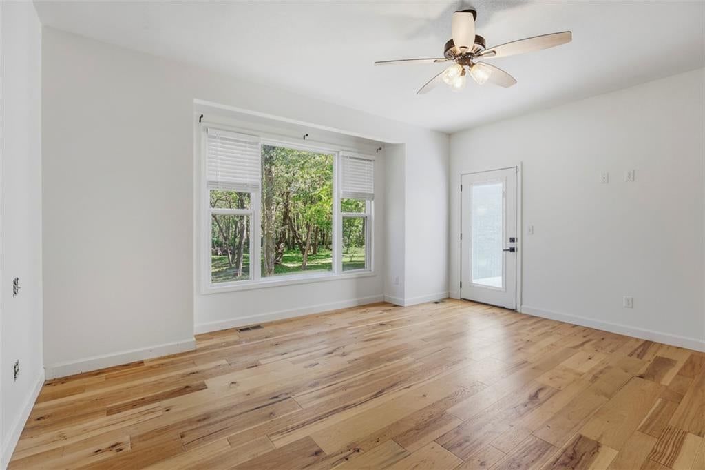 Photo 22 of 59 - 16101 Riggs Road, Overland Park, KS 66085