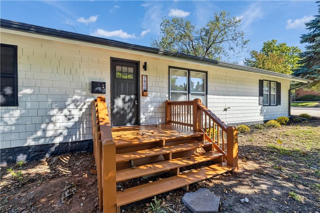 7800 W 59th Terrace, Mission, KS: listing photo 2