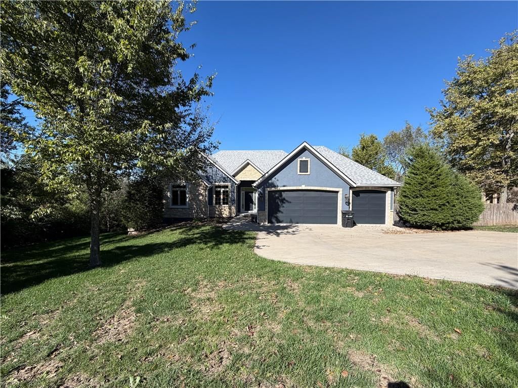 18911 W 252nd Street, Paola, KS