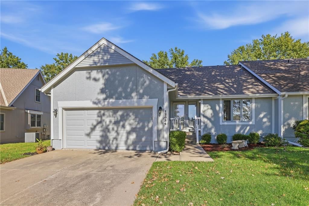 12034 E 86th Street, Kansas City, MO: listing photo 2