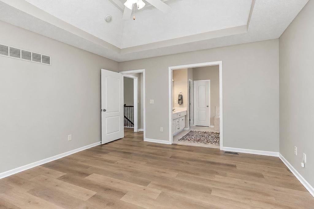 Photo 18 of 34 - 9605 NE 100th Street, Kansas City, MO 64157