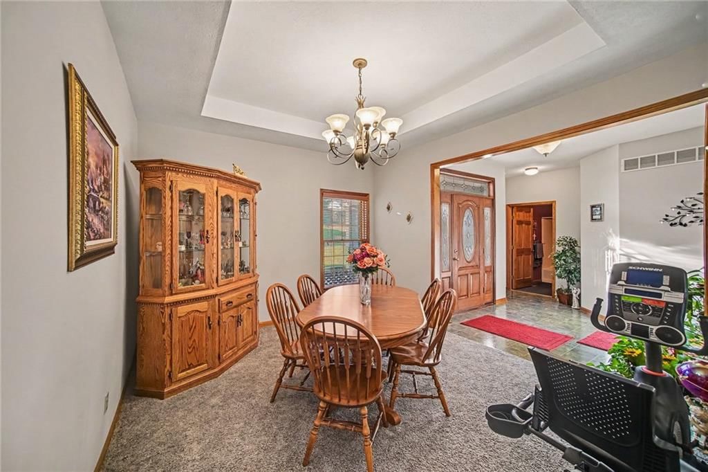 Photo 7 of 39 - 12554 Prestwick Lane, Kansas City, KS 66109