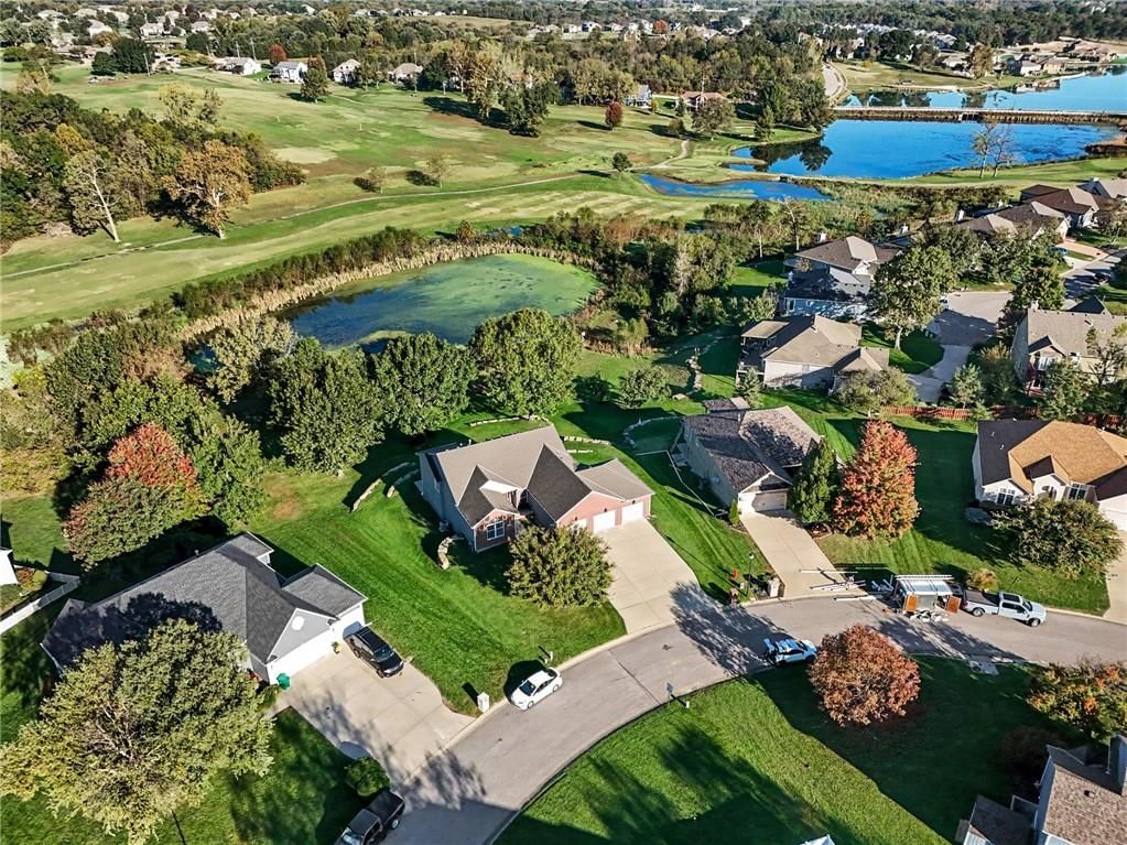 Photo 31 of 39 - 12554 Prestwick Lane, Kansas City, KS 66109