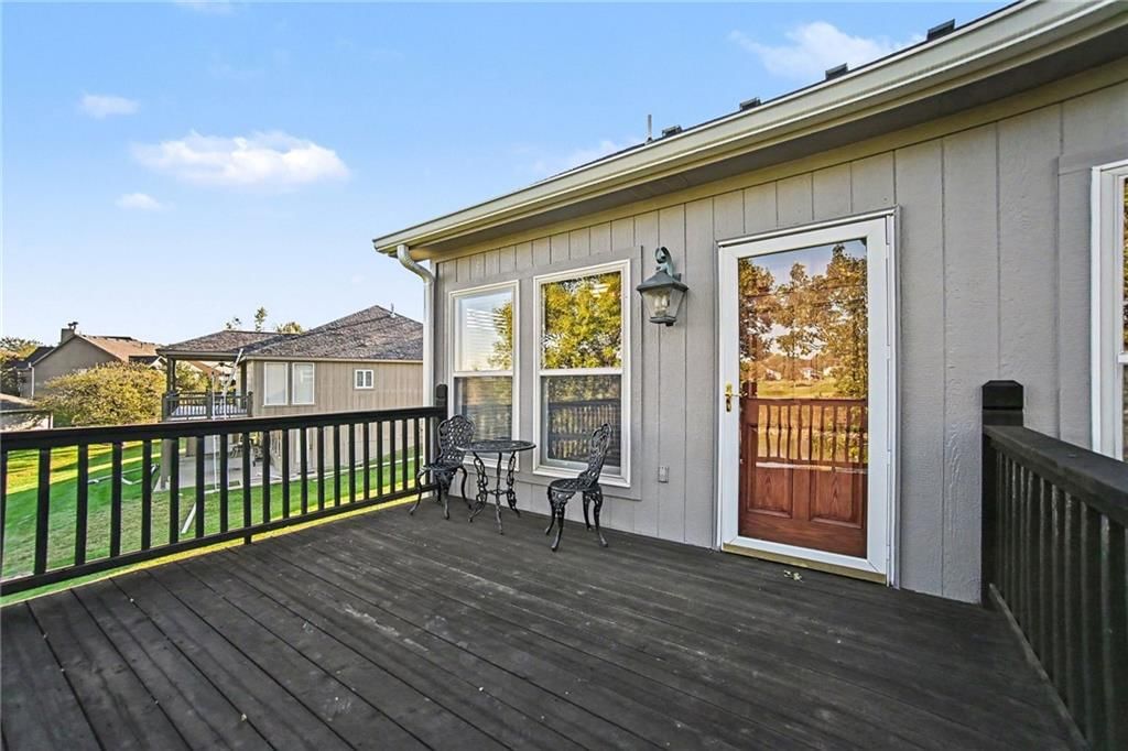 Photo 25 of 39 - 12554 Prestwick Lane, Kansas City, KS 66109