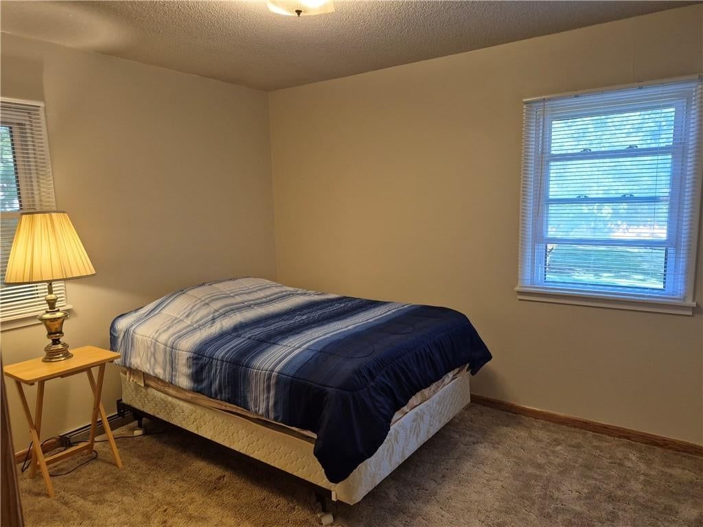 Photo 6 of 19 - 1913 Grand Avenue, Leavenworth, KS 66048