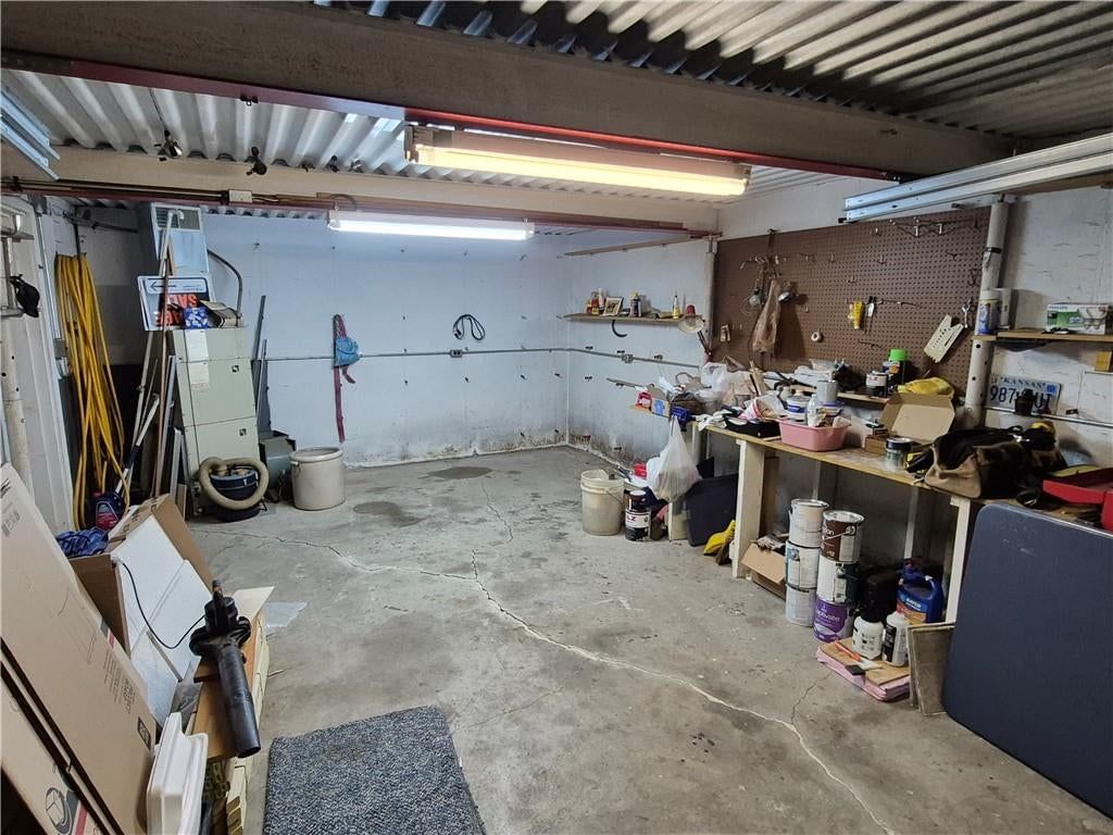 Workshop at 1913 Grand Avenue, Leavenworth, KS 66048