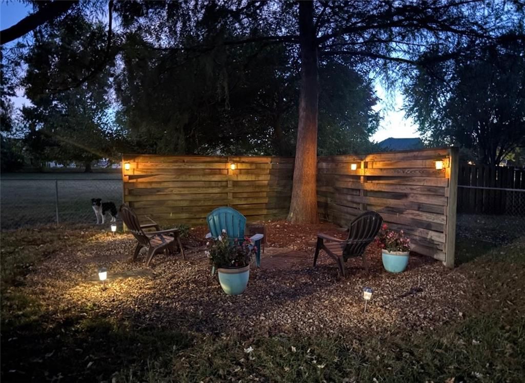 Photo 10 of 10 - 2130 Sunset Circle, Pleasant Hill, MO 64080