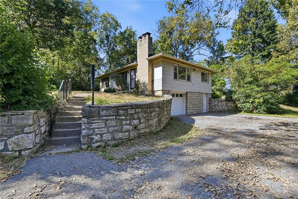 2216 NE 39th Terrace, Kansas City, MO