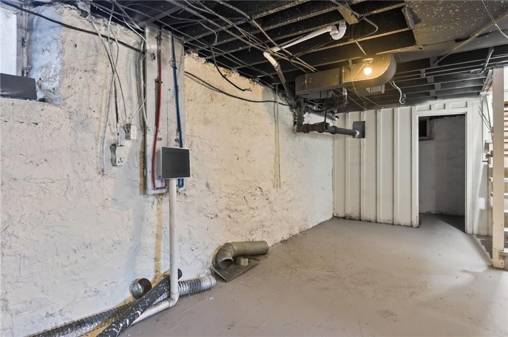 Photo 30 of 41 - 212 E 99 Street, Kansas City, MO 64114