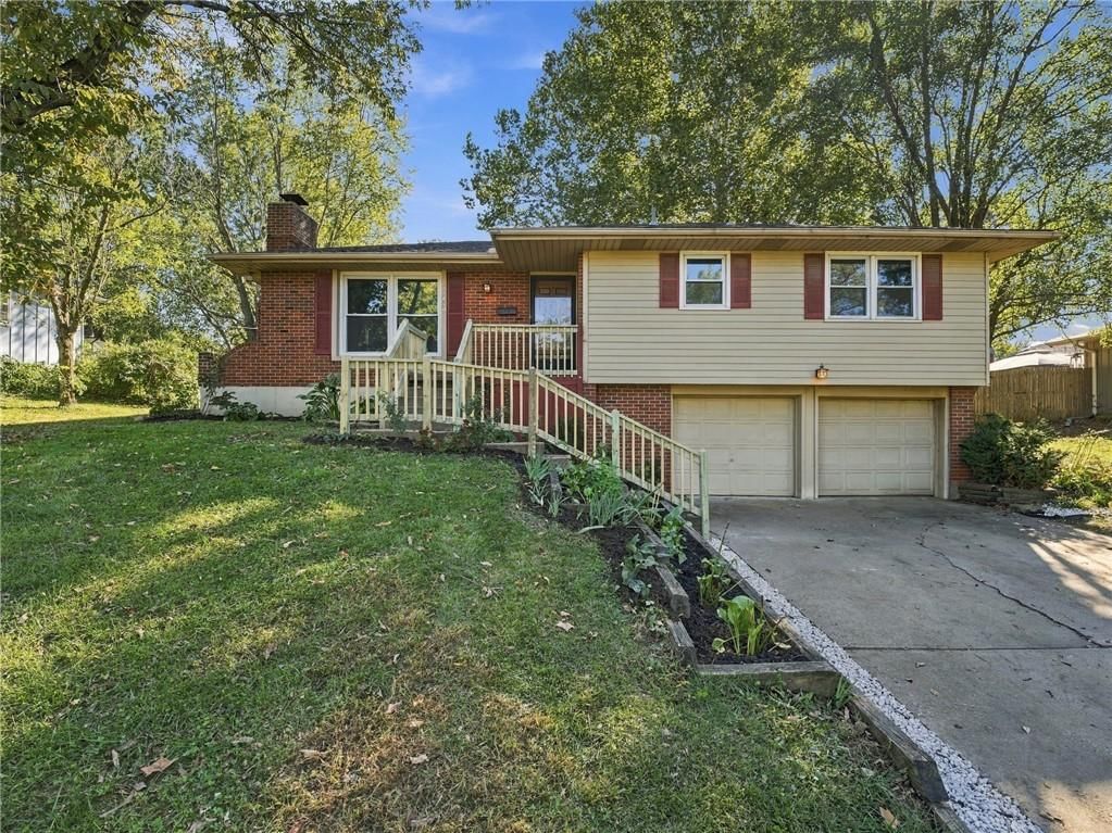 11419 W 47TH Street, Shawnee, KS: listing photo 3