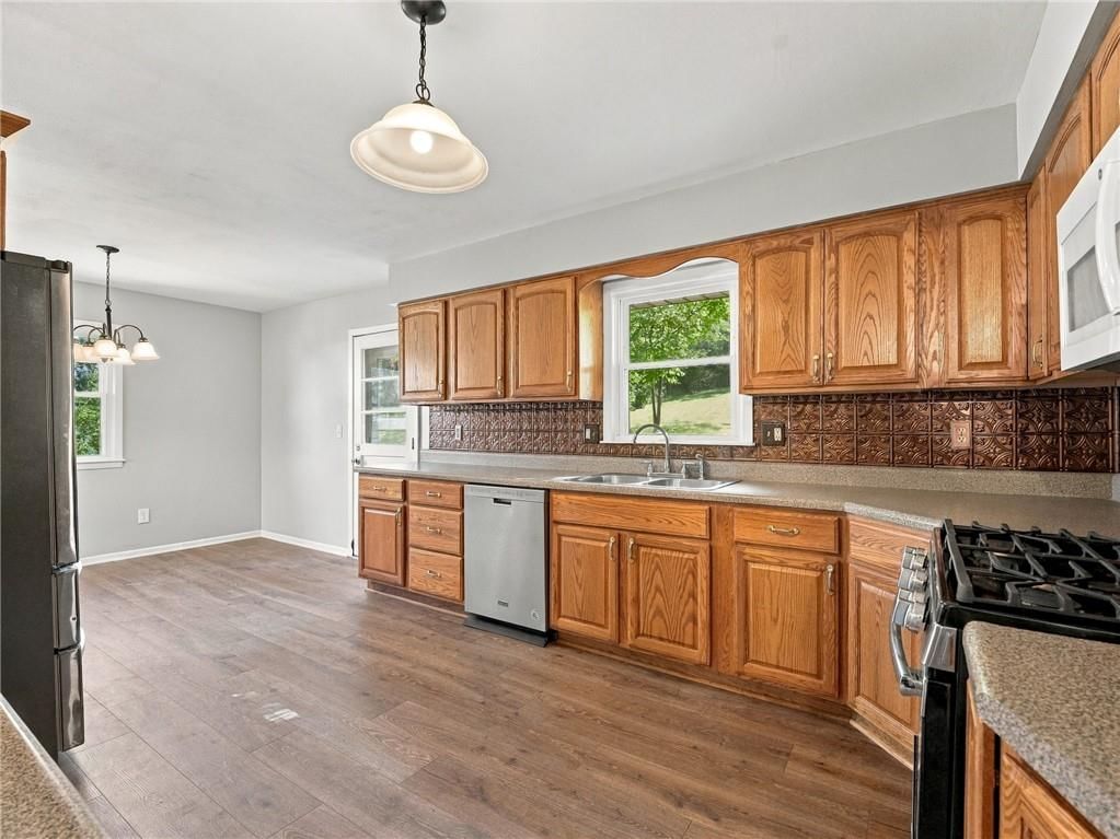 Photo 13 of 41 - 11419 W 47TH Street