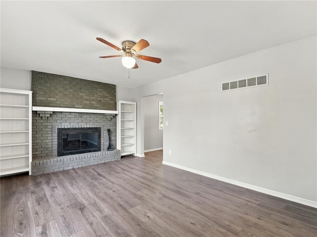 Photo 7 of 41 - 11419 W 47TH Street