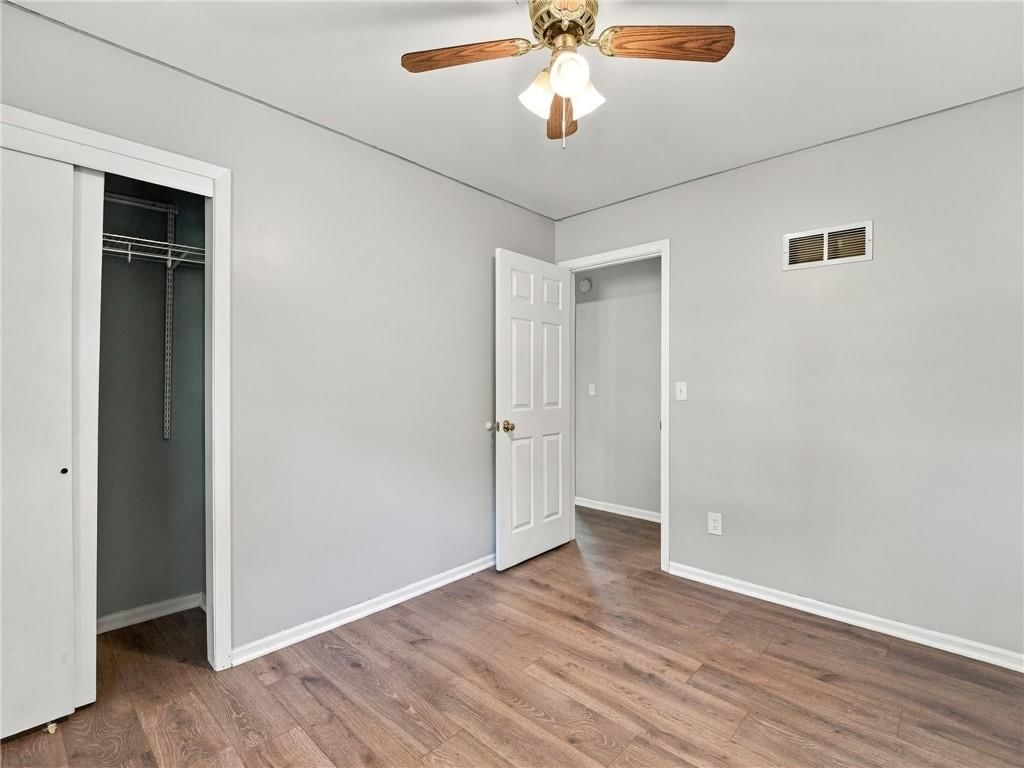 Photo 16 of 41 - 11419 W 47TH Street