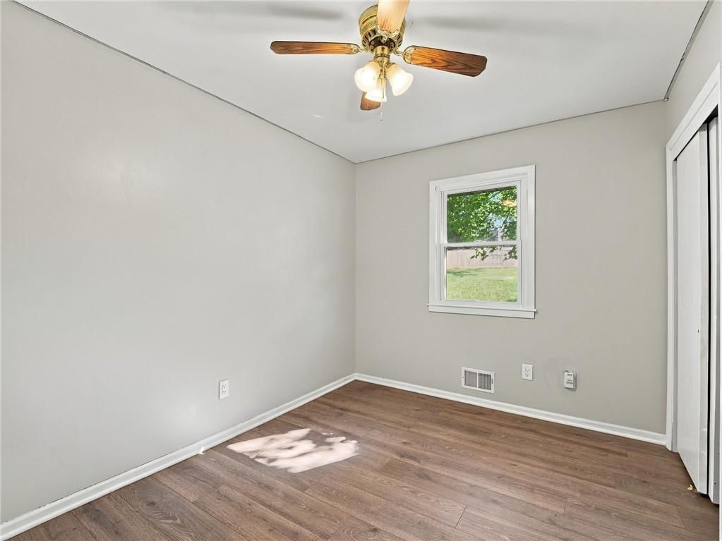 Photo 15 of 41 - 11419 W 47TH Street