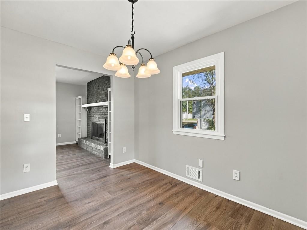 Photo 11 of 41 - 11419 W 47TH Street