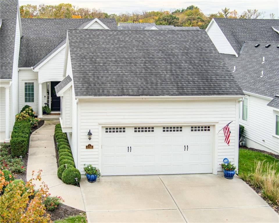 Photo 59 of 74 - 6186 Lime Stone Court, Parkville, MO 64152