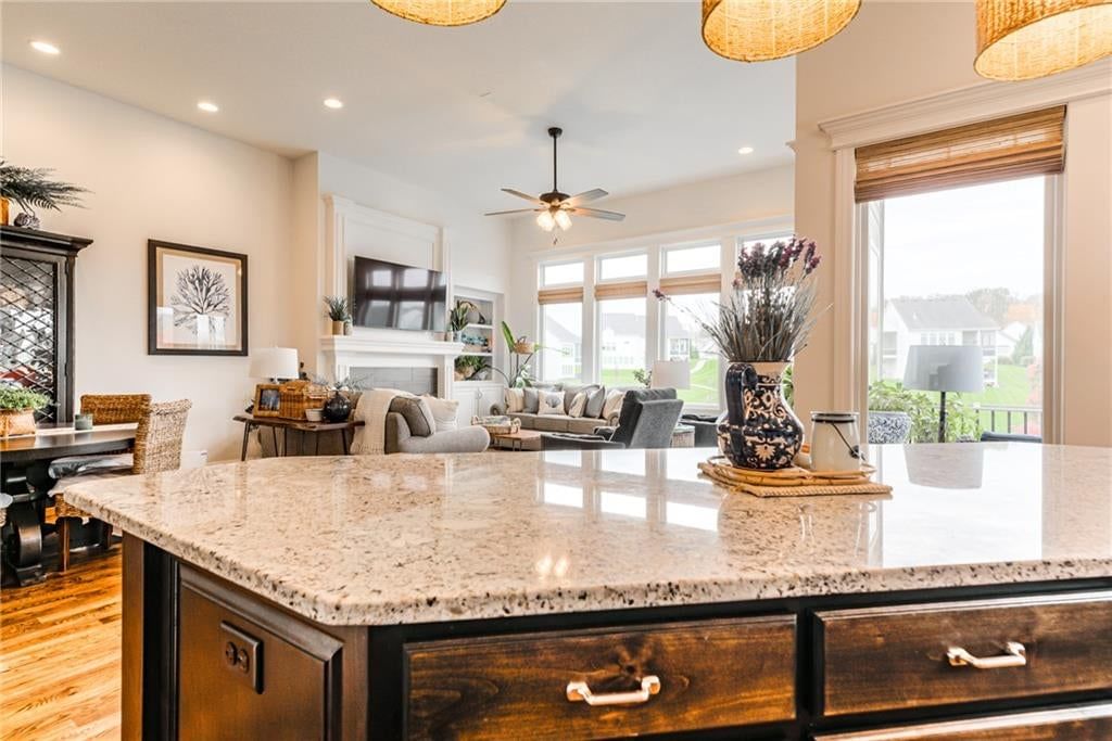 Photo 16 of 74 - 6186 Lime Stone Court, Parkville, MO 64152