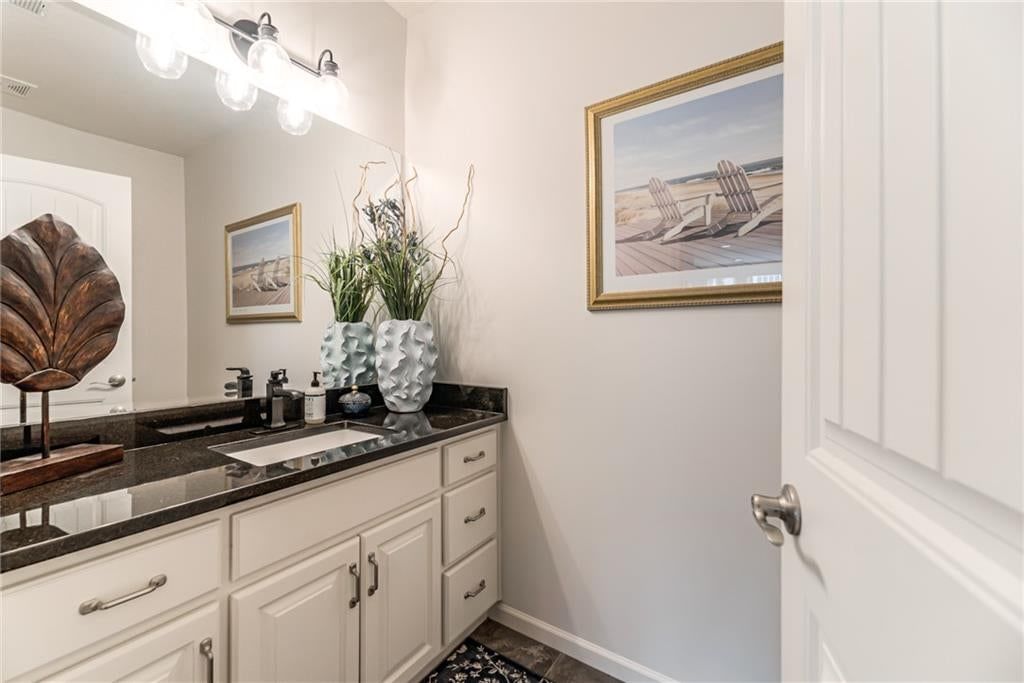 Photo 39 of 74 - 6186 Lime Stone Court, Parkville, MO 64152