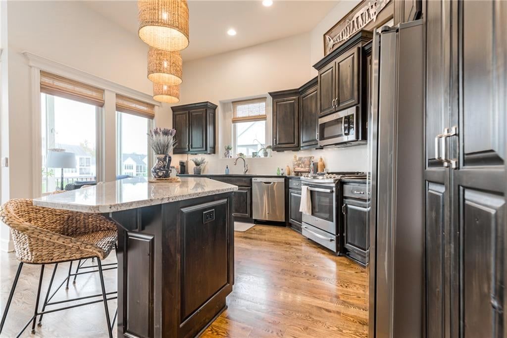Photo 13 of 74 - 6186 Lime Stone Court, Parkville, MO 64152