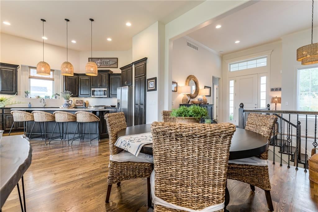 Photo 11 of 74 - 6186 Lime Stone Court, Parkville, MO 64152