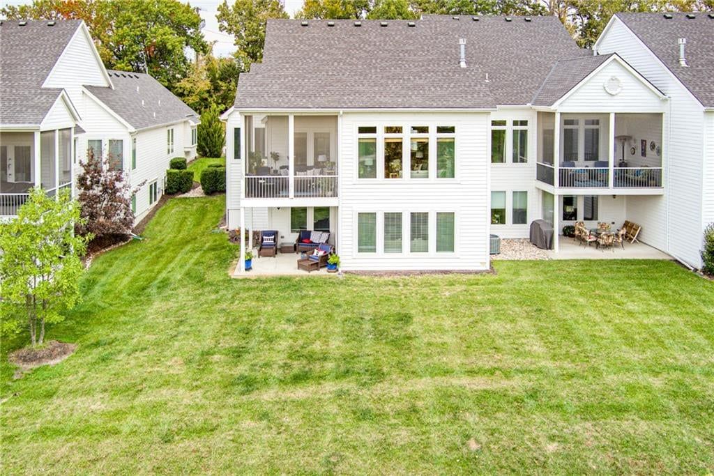Photo 57 of 74 - 6186 Lime Stone Court, Parkville, MO 64152