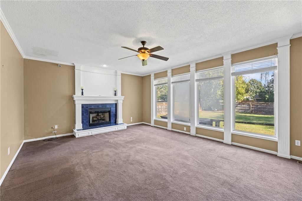 Photo 11 of 39 - 18417 ELM Street, Gardner, KS 66030