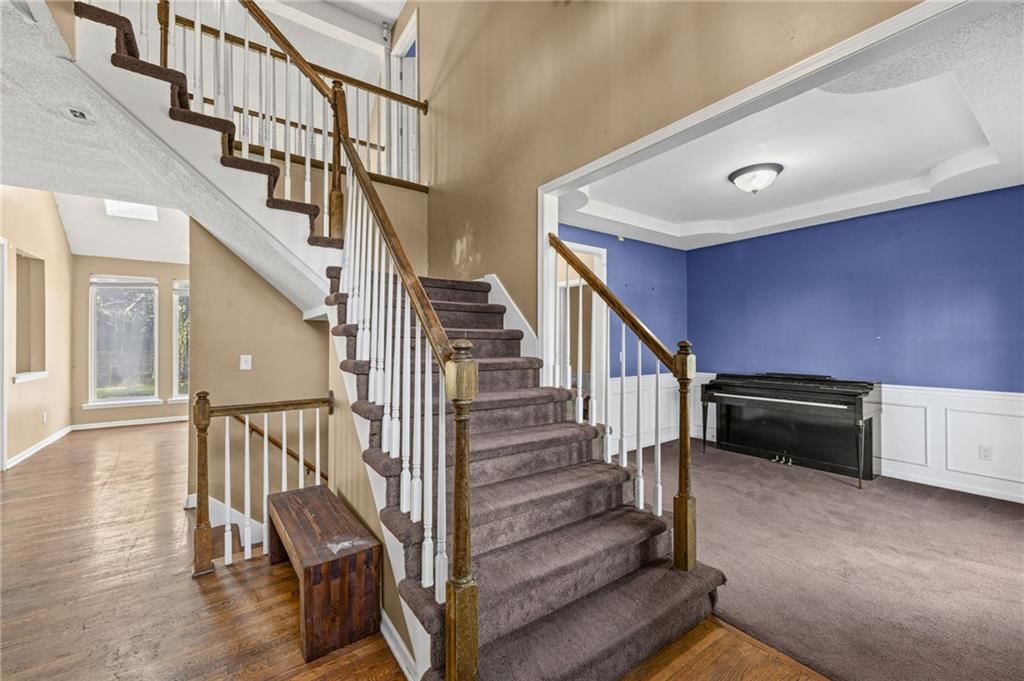 Photo 5 of 39 - 18417 ELM Street, Gardner, KS 66030
