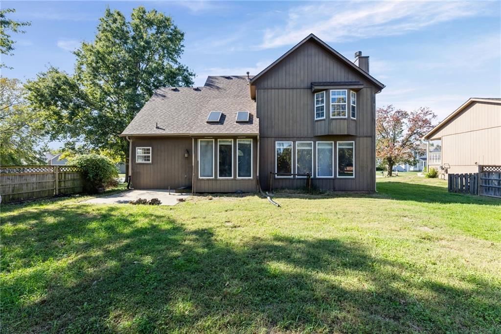 Photo 37 of 39 - 18417 ELM Street, Gardner, KS 66030