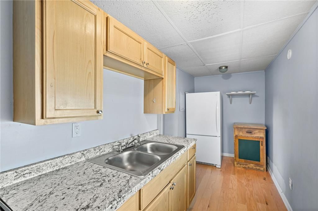 Photo 5 of 36 - S. Mill Street #2440, Kansas City, KS 66103