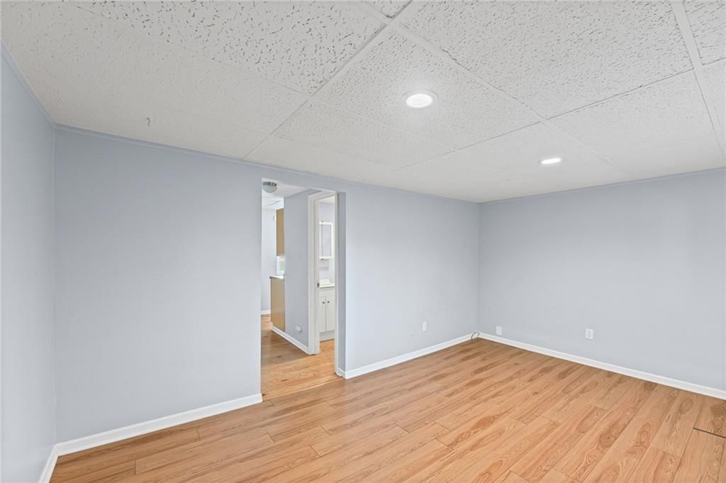 Photo 11 of 36 - S. Mill Street #2440, Kansas City, KS 66103