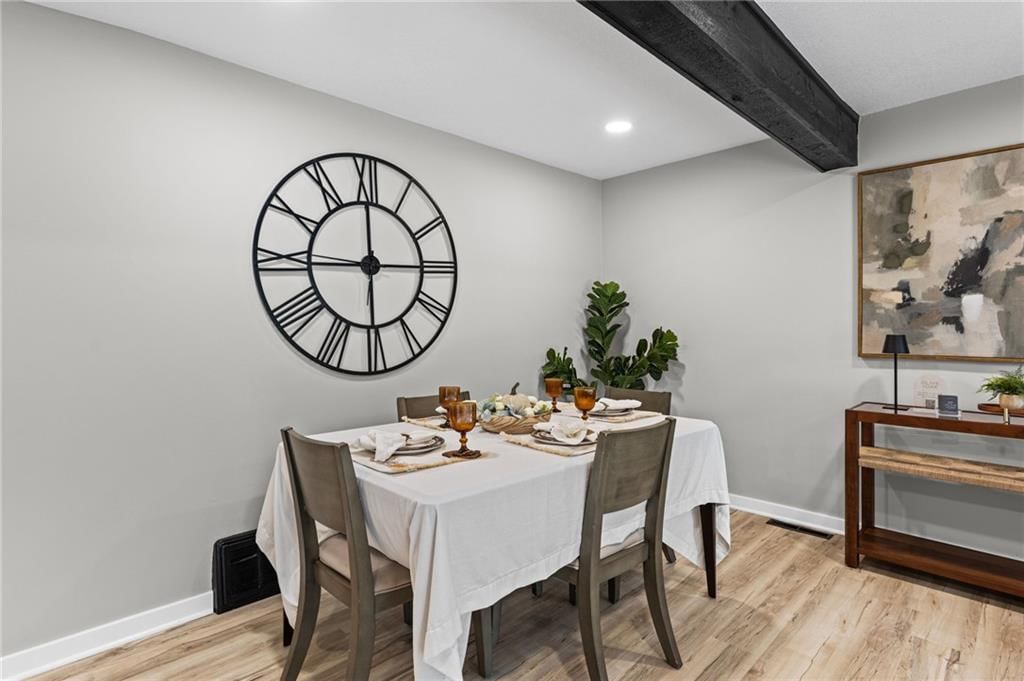 Photo 11 of 44 - 6601 W 79th Street, Overland Park, KS 66204