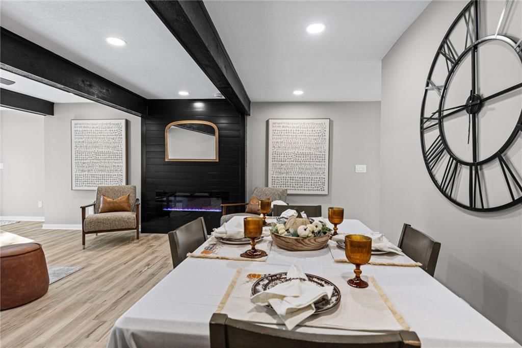Photo 12 of 44 - 6601 W 79th Street, Overland Park, KS 66204