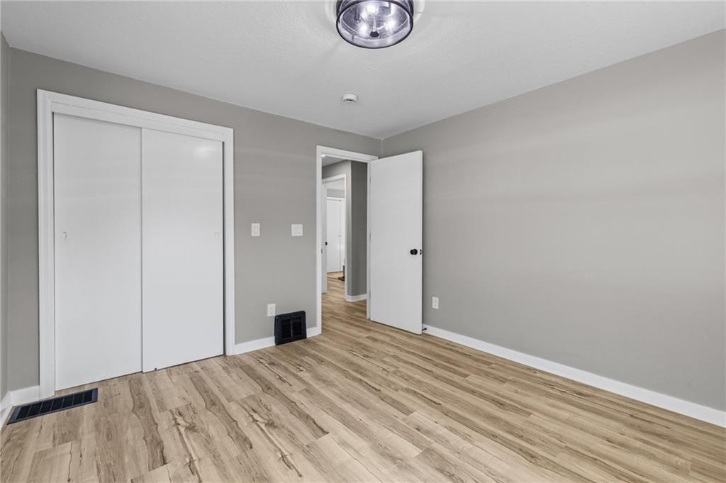 Photo 21 of 44 - 6601 W 79th Street, Overland Park, KS 66204