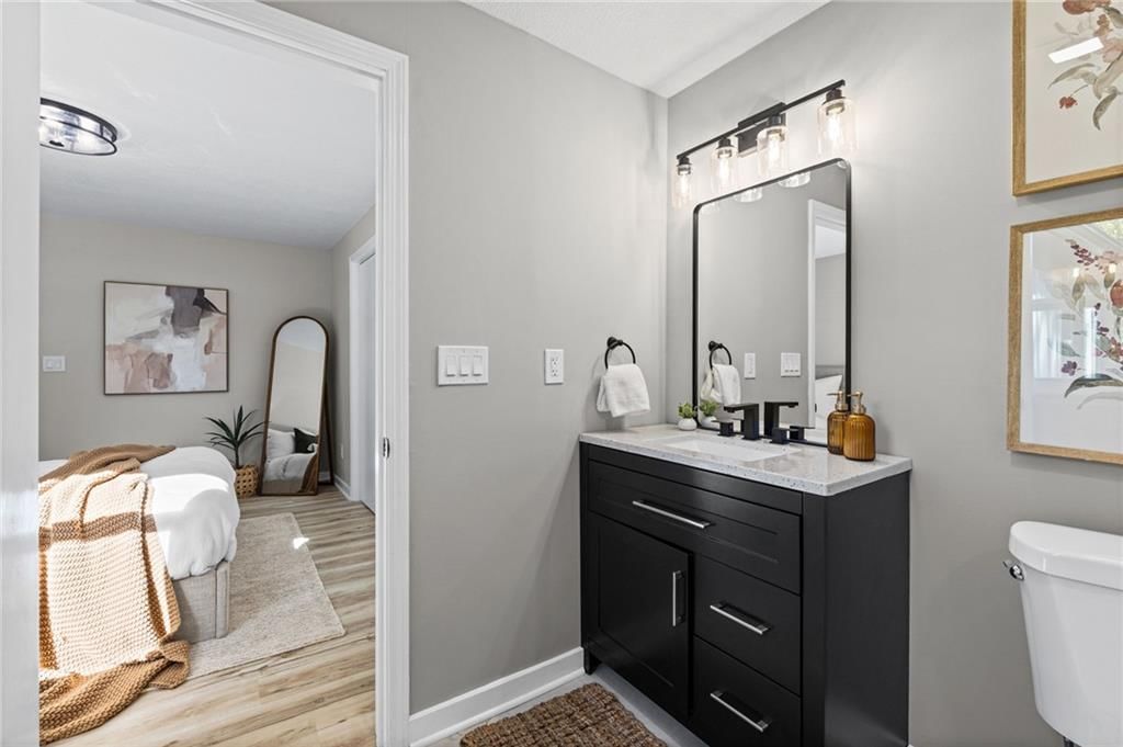 Photo 29 of 44 - 6601 W 79th Street, Overland Park, KS 66204