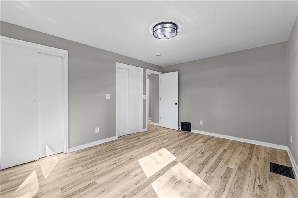 Photo 23 of 44 - 6601 W 79th Street, Overland Park, KS 66204