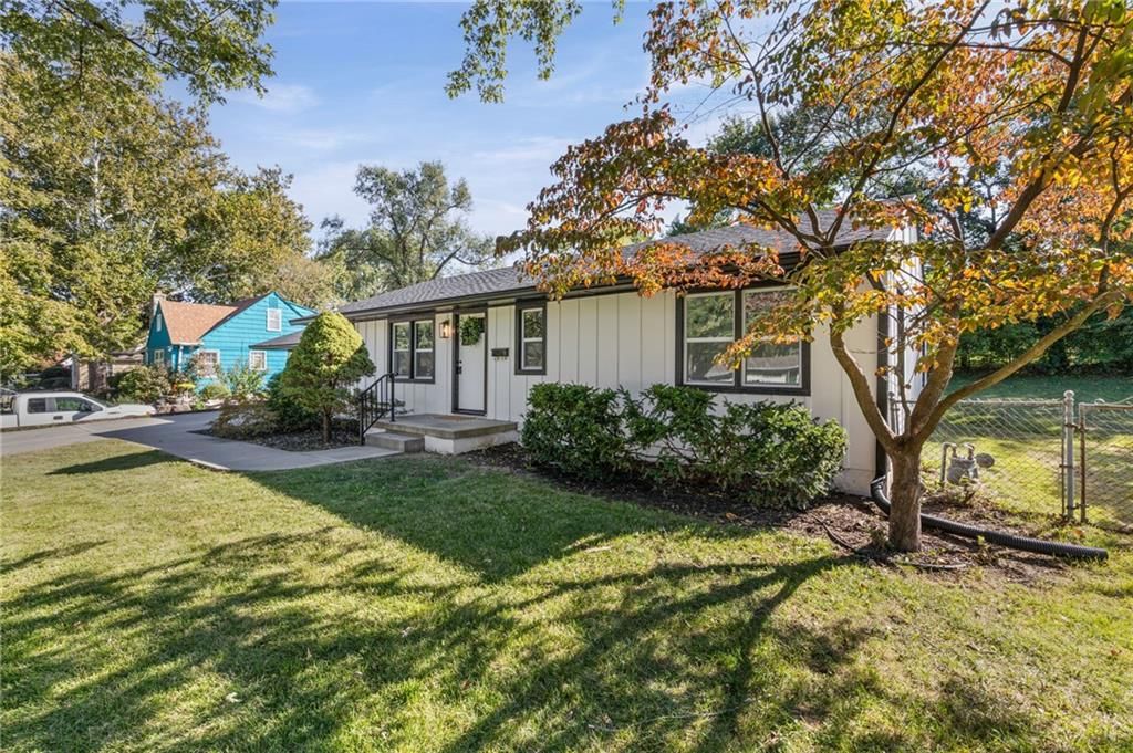 Fenced yard and black exterior windows at 6601 W 79th Street, Overland Park, KS 66204