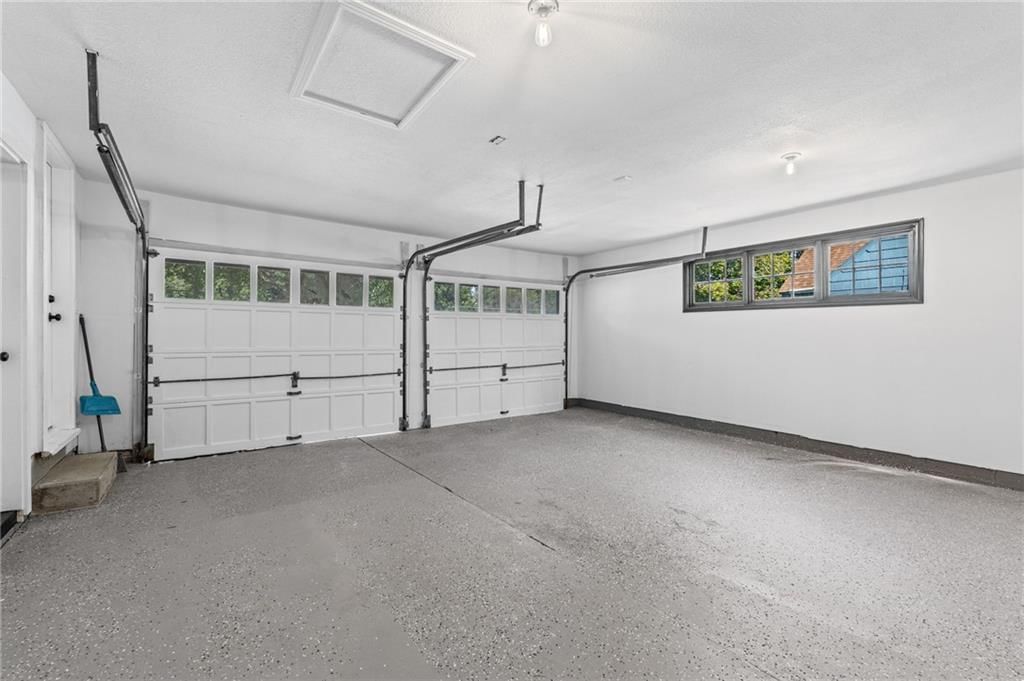 Photo 33 of 44 - 6601 W 79th Street, Overland Park, KS 66204