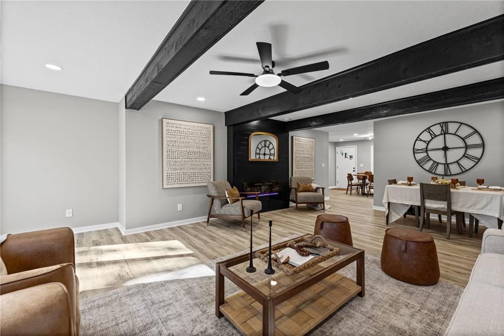 Photo 15 of 44 - 6601 W 79th Street, Overland Park, KS 66204