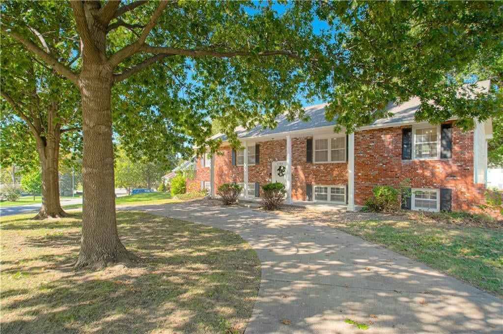 2704 NE 67th Terrace, Kansas City, MO
