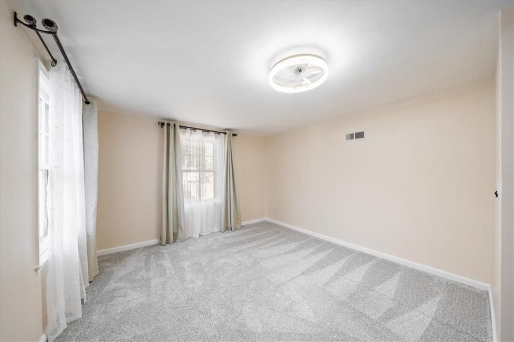 Photo 18 of 27 - 2216 Nebraska Avenue, Kansas City, KS 66102