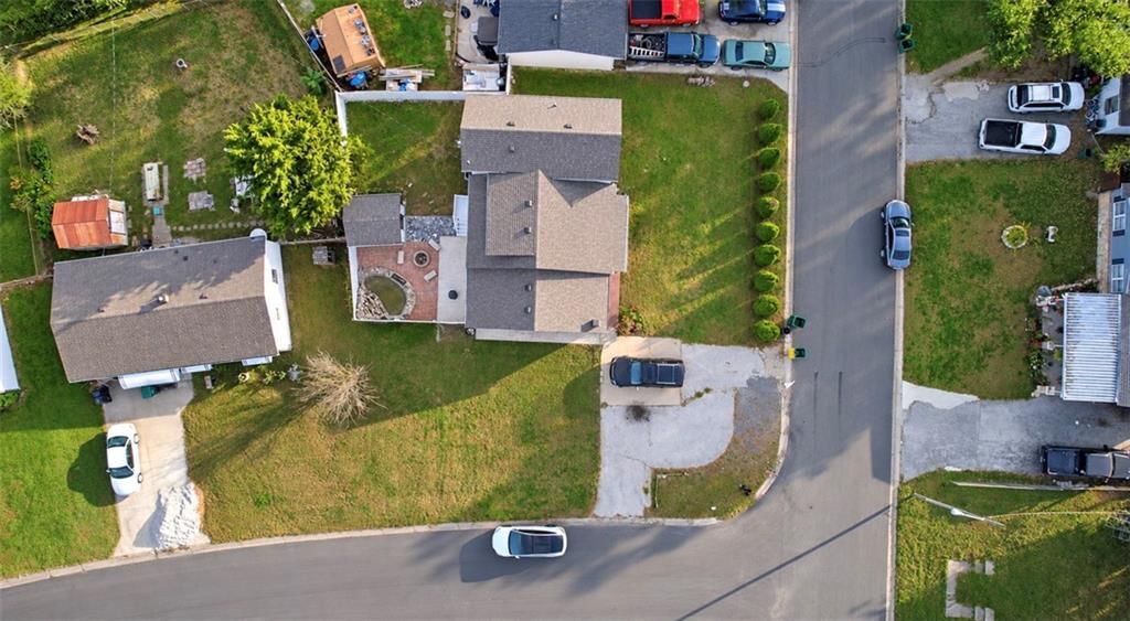 Photo 8 of 30 - 2531 S 52ND Street