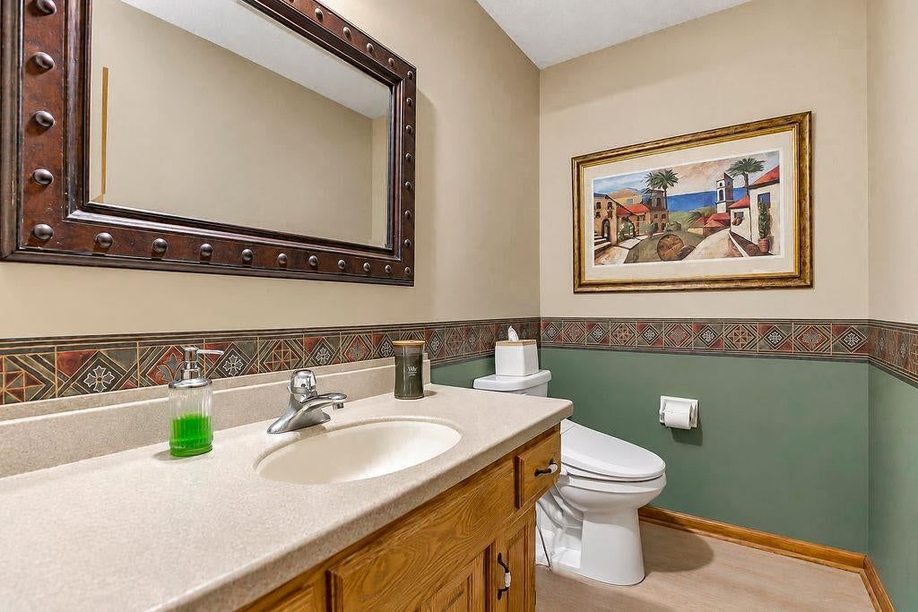 Photo 19 of 36 - 11609 W 116th Street, Overland Park, KS 66210