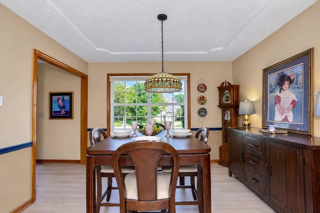 Photo 10 of 36 - 11609 W 116th Street, Overland Park, KS 66210