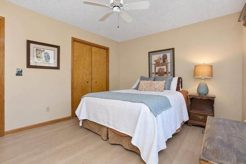 Photo 33 of 36 - 11609 W 116th Street, Overland Park, KS 66210